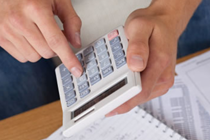 信用卡最低还款后未还部分是否构成逾期？